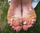 Buiten footjob, foto 2807x2304, 15 reacties, 43 stemmen