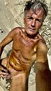 Golden shower, foto 1284x2268, 0 reacties, 0 stemmen