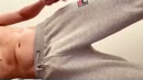 Grijze joggingbroeken, film 00:00:21, 1 reacties, 3 stemmen