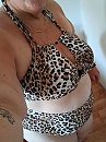 In bikini, foto 960x1280, 15 reacties, 50 stemmen