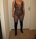 In netcaysuit, foto 1944x2090, 46 reacties, 159 stemmen