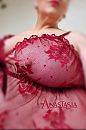 Lady in red, foto 1080x1620, 6 reacties, 35 stemmen