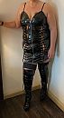 Lak outfitje, foto 600x1084, 30 reacties, 91 stemmen