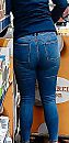 Lekker kontje, foto 516x1056, 1 reacties, 12 stemmen