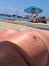 Lekker op het strand, foto 1530x2040, 4 reacties, 11 stemmen