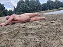 Lekker rollen door zand, foto 2944x2208, 3 reacties, 16 stemmen