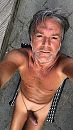 Masturbatie buiten, foto 1284x2256, 0 reacties, 1 stemmen