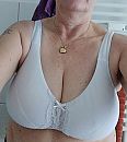 Me in new Bra, foto 1179x1317, 34 reacties, 58 stemmen