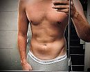 Me, foto 2040x1665, 1 reacties, 4 stemmen