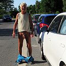 Norbert publiekelijk naakt, foto 2000x2000, 4 reacties, 11 stemmen