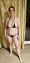 Onze gastvrouw, foto 484x1000, 10 reacties, 52 stemmen