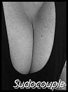 Or cleavage in black 'n white?, foto 769x1024, 1 reacties, 13 stemmen