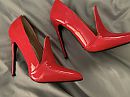 Rode High Heels, foto 2048x1536, 7 reacties, 20 stemmen