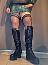 Skirt , nylons & boots, foto 2999x4000, 2 reacties, 1 stemmen