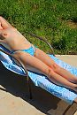 Topless zonnen, foto 2684x4000, 20 reacties, 61 stemmen