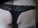 Zwarte string, foto 750x563, 8 reacties, 14 stemmen