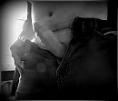 een man in jeans, foto 897x768, 0 reacties, 0 stemmen