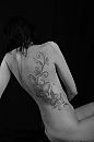 het meisje met de tattoo ...., foto 2666x4000, 3 reacties, 5 stemmen
