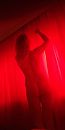 in red, foto 1040x2080, 26 reacties, 99 stemmen