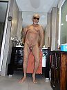 in the bathroom, foto 2448x3264, 0 reacties, 2 stemmen