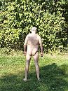lekker in mijn nakie buiten, foto 1476x1968, 4 reacties, 7 stemmen