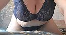 lekkere houding?, foto 2781x1484, 11 reacties, 37 stemmen