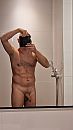 mirrorselfie, foto 2252x4000, 0 reacties, 2 stemmen