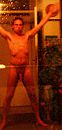 na t douchen, foto 483x1000, 2 reacties, 13 stemmen