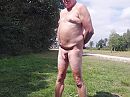 naakt in het openbaar, foto 3264x2448, 5 reacties, 11 stemmen