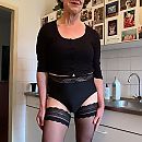 op mijn heupen…., foto 3024x3024, 4 reacties, 12 stemmen