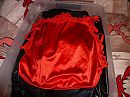 rood satijn mmmm...., foto 2560x1920, 0 reacties, 3 stemmen