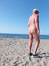 walking in the beach, foto 3000x4000, 0 reacties, 1 stemmen