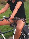 Samantha op de fiets, foto 1536x2048, 4 reacties, 20 stemmen