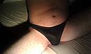 Stijf in string, foto 3264x1952, 0 reacties, 2 stemmen