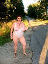 Wie neemt me mee, foto 450x600, 8 reacties, 16 stemmen