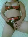 welke bi-vrouw wil met ons spelen, foto 1200x1600, 2 reacties, 8 stemmen
